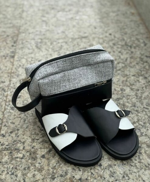 Sandales unisex modernes