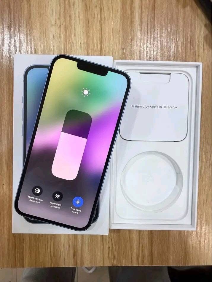 iPhone 14 128gb avec carton ( reçu )
