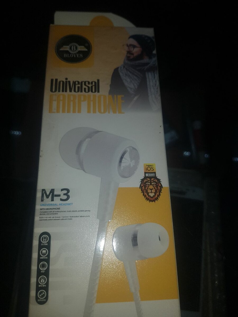 Universal Ear phone