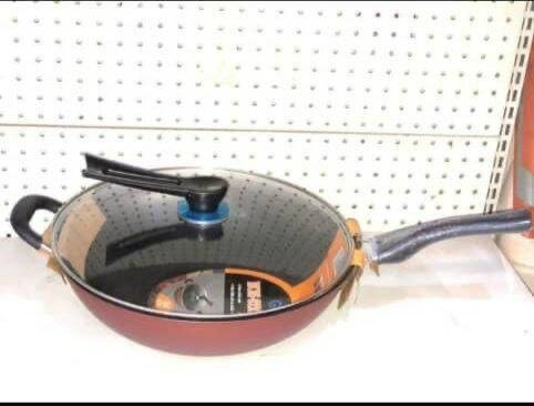 Non stick frying pan