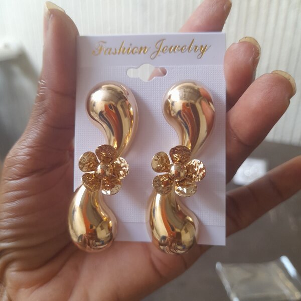 Boucle d'oreille