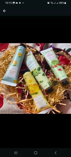 Fruit Scented Hand Cream Set