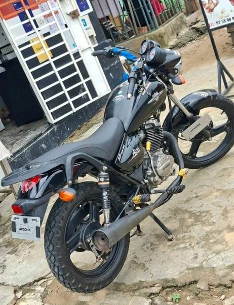 Moto urbaine élégante