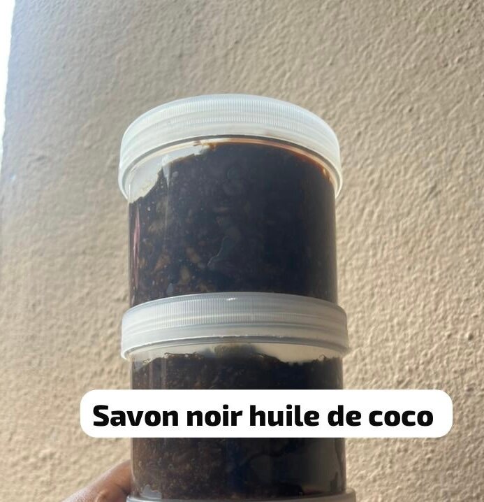 Savon noir à l'huile de coco