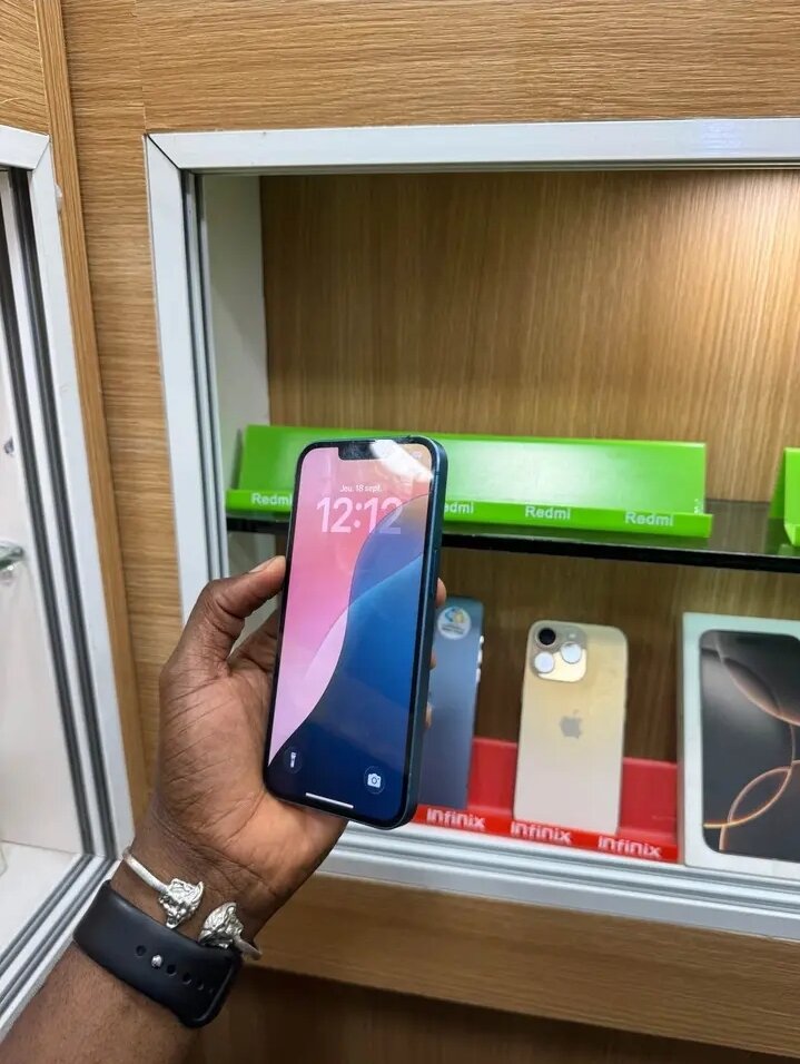 iPhone 13 Bleu Brillant