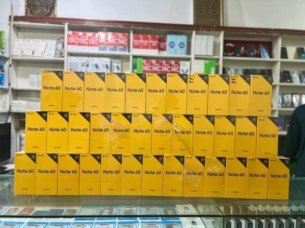 Realme note 60