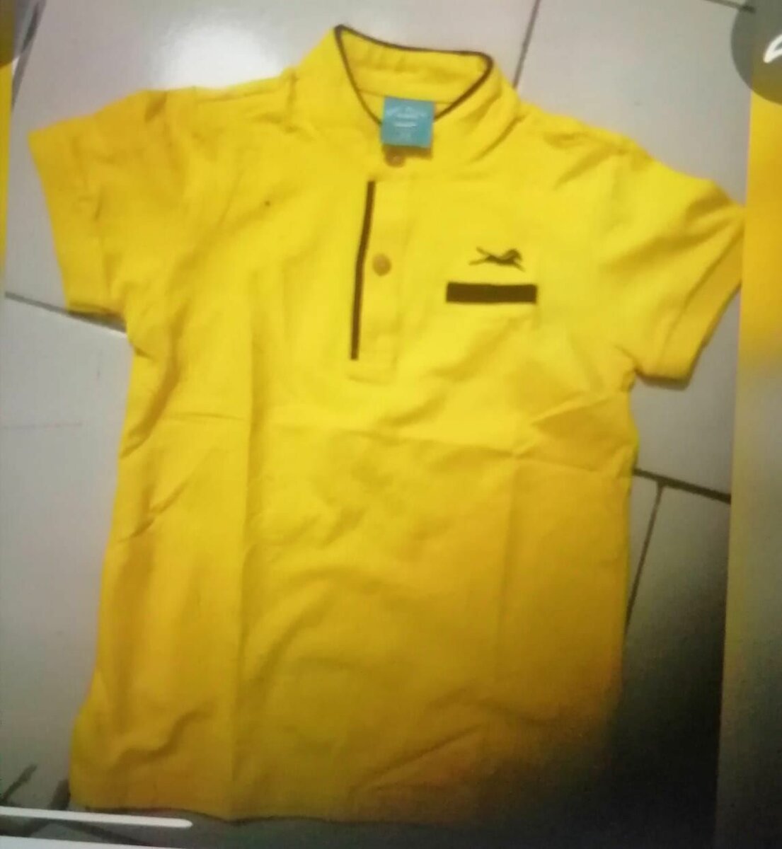 Lot de polos colorés pour enfants