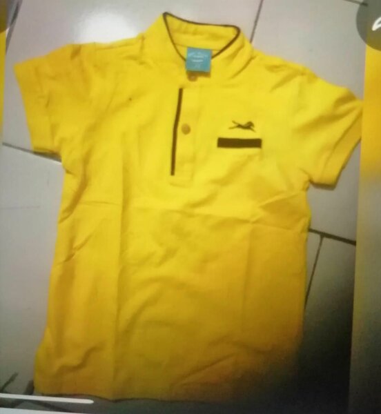 Lot de polos colorés pour enfants