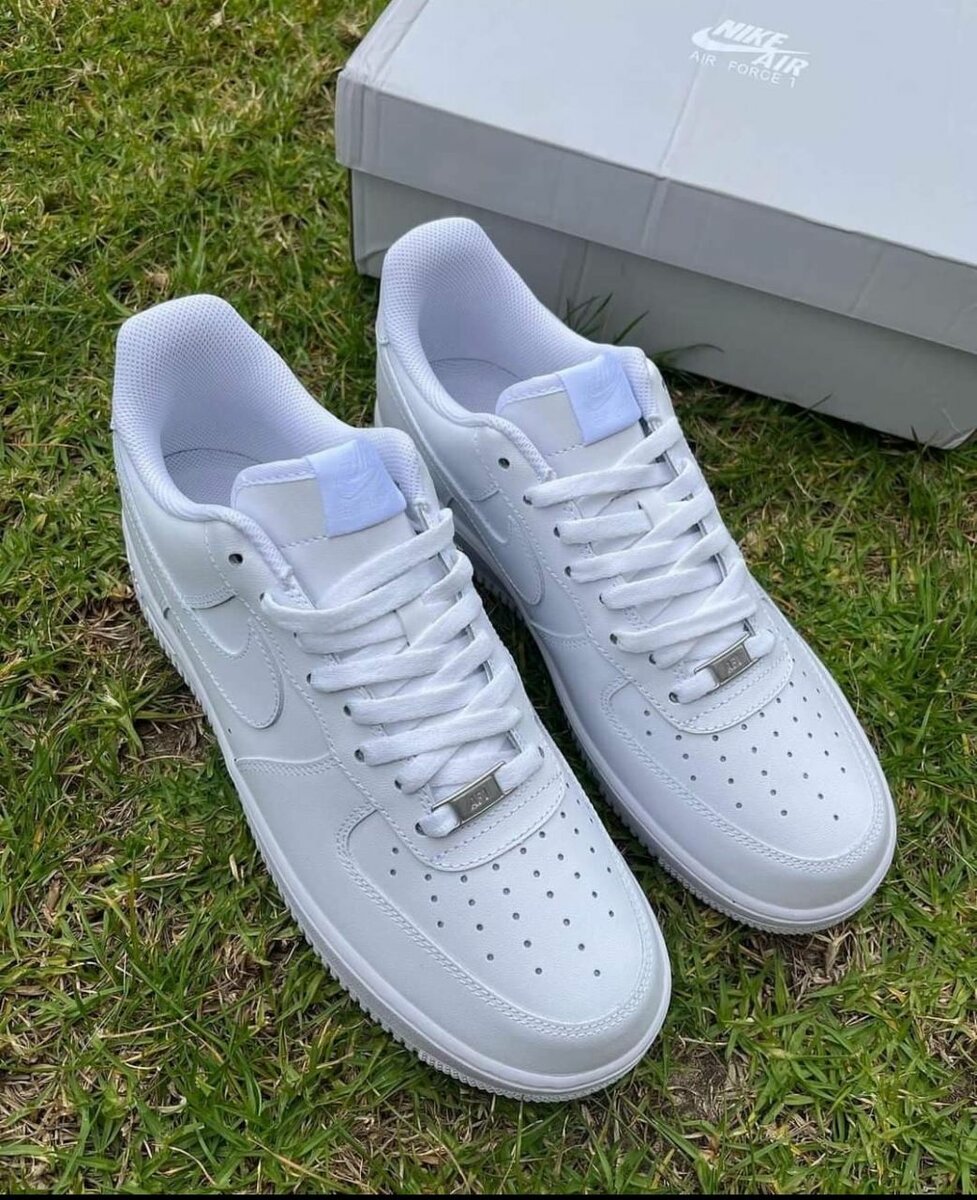 Nike airforce 1 tripple white