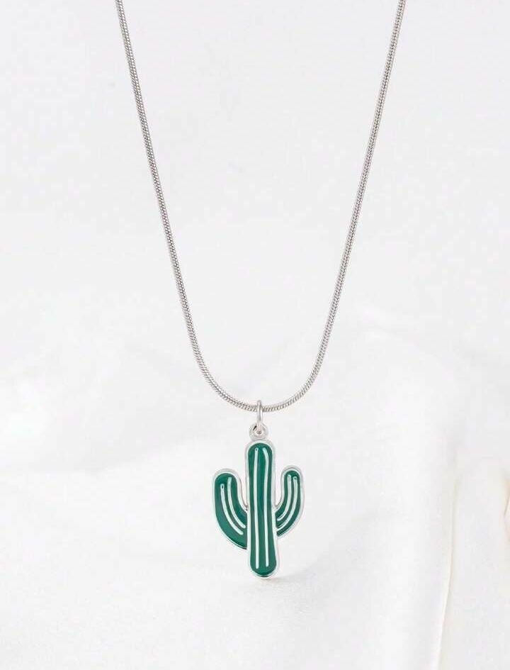Collier avec pendentif cactus élégant