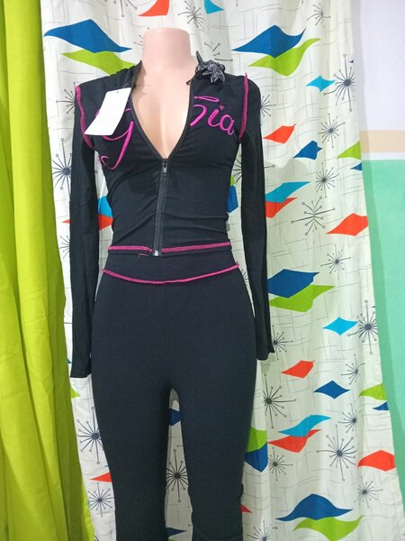 Ensemble élégant à capuche