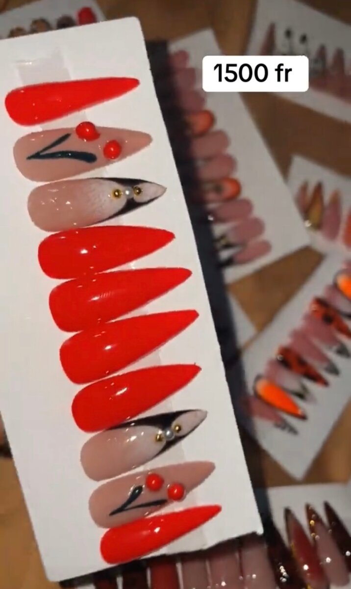 Ongles Faux Art Originaux