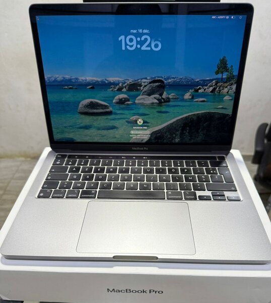 PC MacBook Pro M2 (Retina 13 p