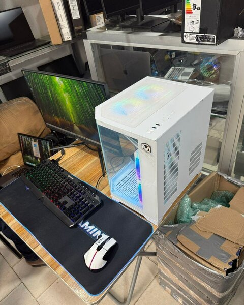 PC Gamer RGB Boîtier Blanc