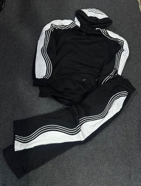 Ensemble de survêtement sportif