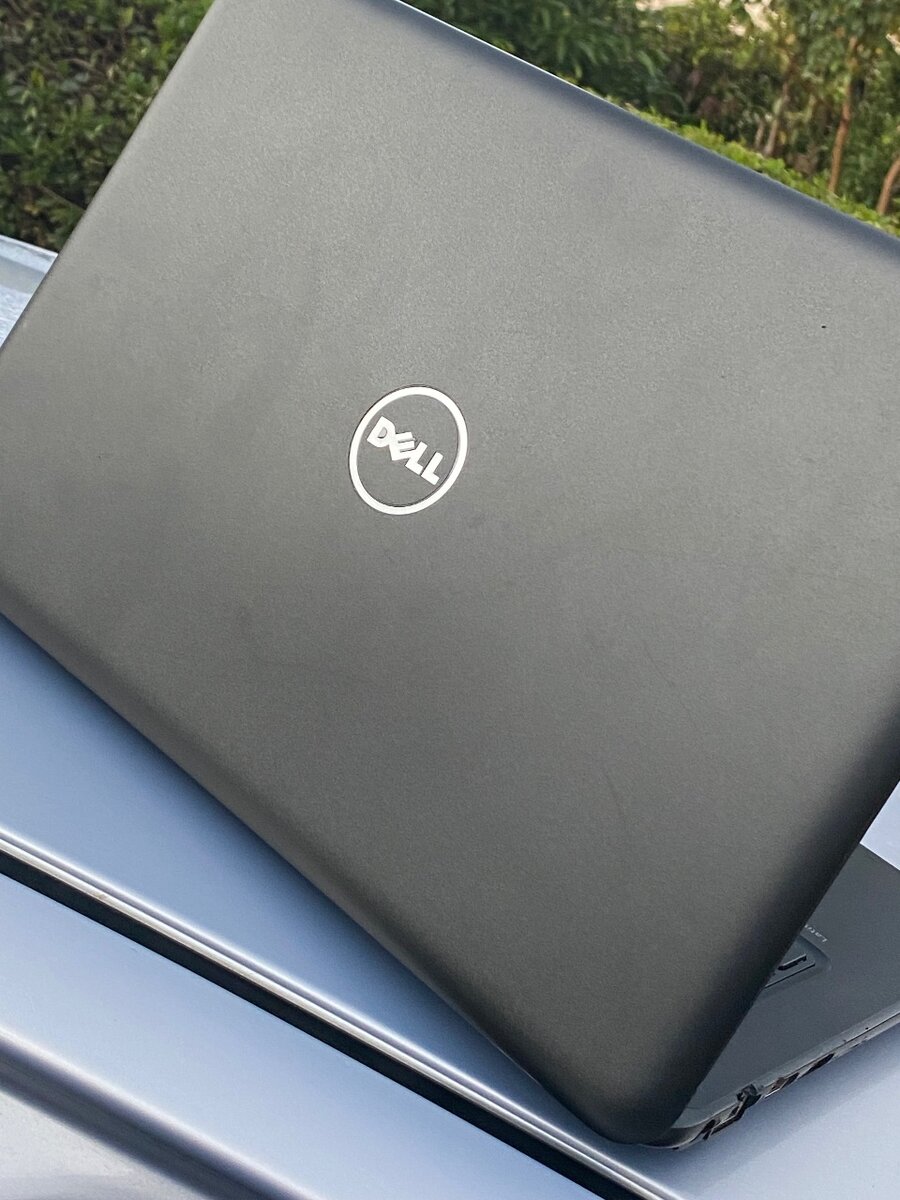 DELL LAPTOP