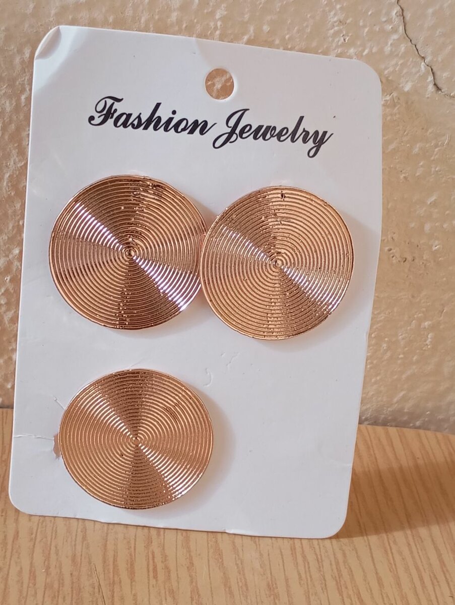 Boucles d'oreilles en alliage