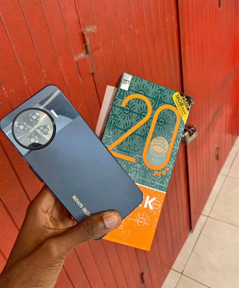 Smartphone Tecno Spark 20 Pro