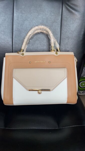 Sac à main élégant beige-blanc