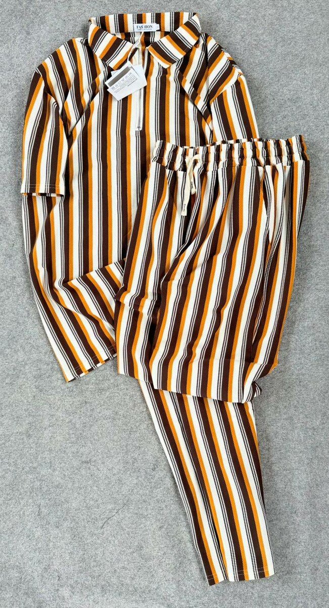 Pyjama rayé confortable unisexe