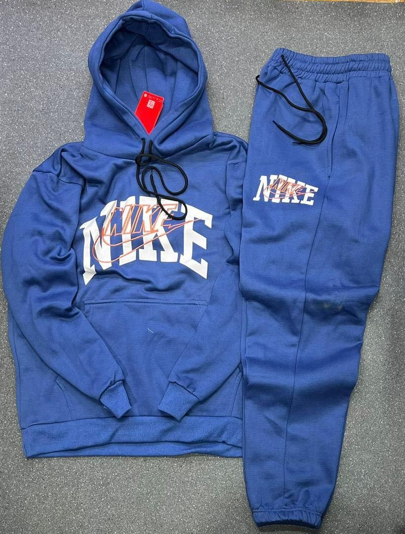 Ensemble de jogging Nike tendance