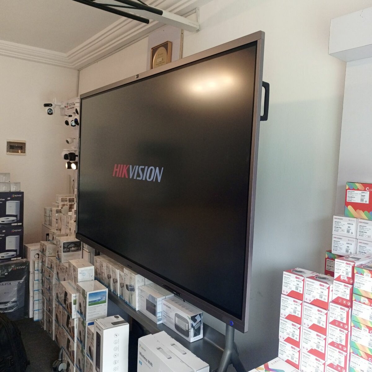 Écran interactif Hikvision
