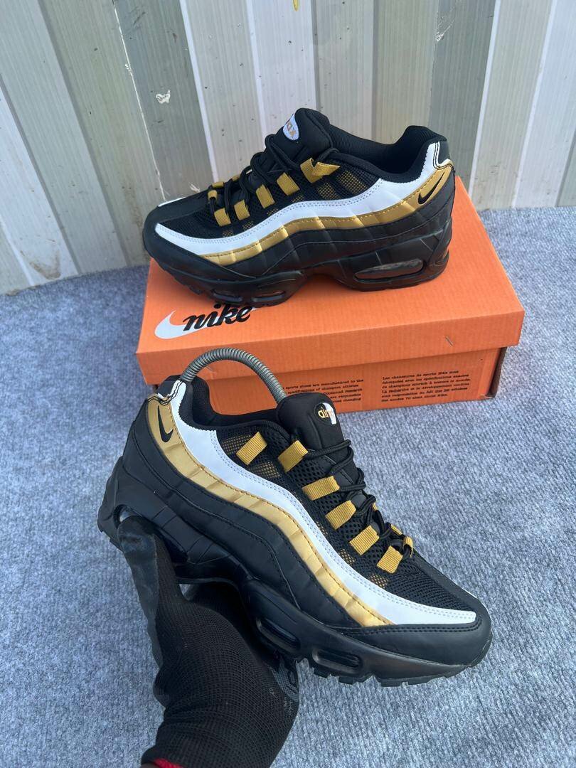 Nike Air Max 95 Noir Doré