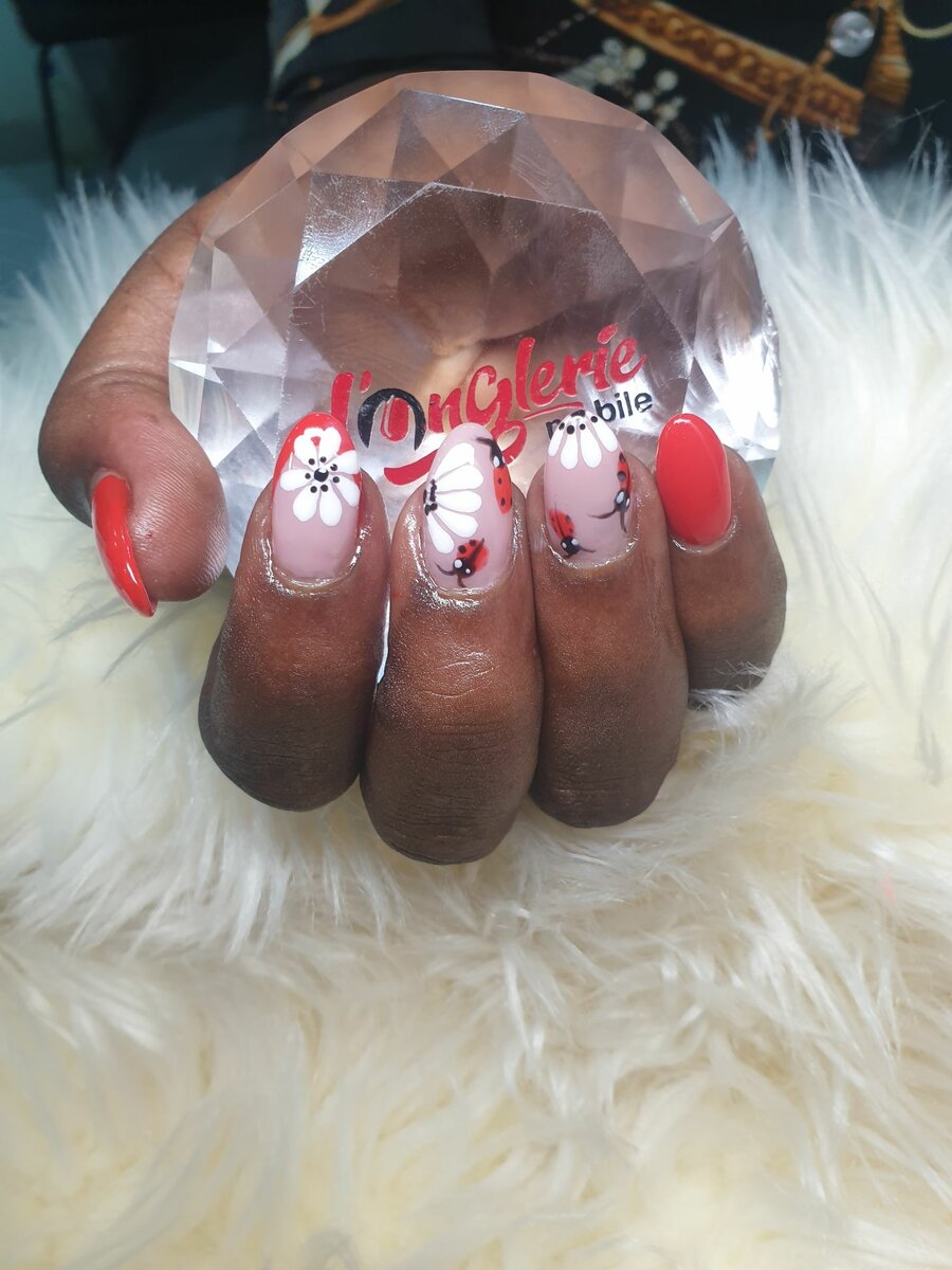 Capsules vernis permanent +décoration