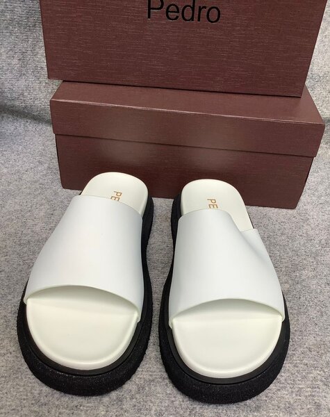 Sandales Pedro élégantes