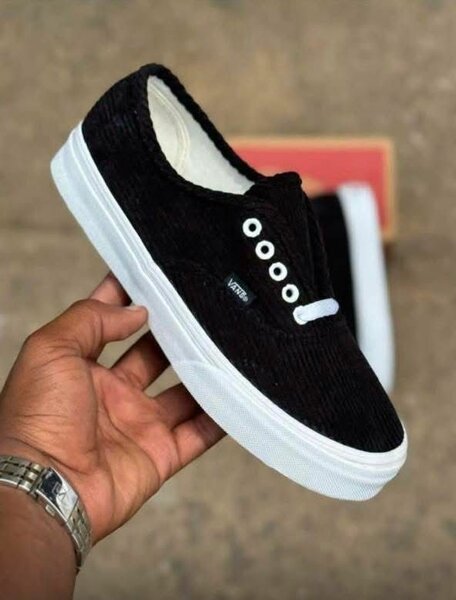 Vans et Converse Sneakers Colorés