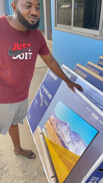 Samsung 55 HDR 4K smart TV