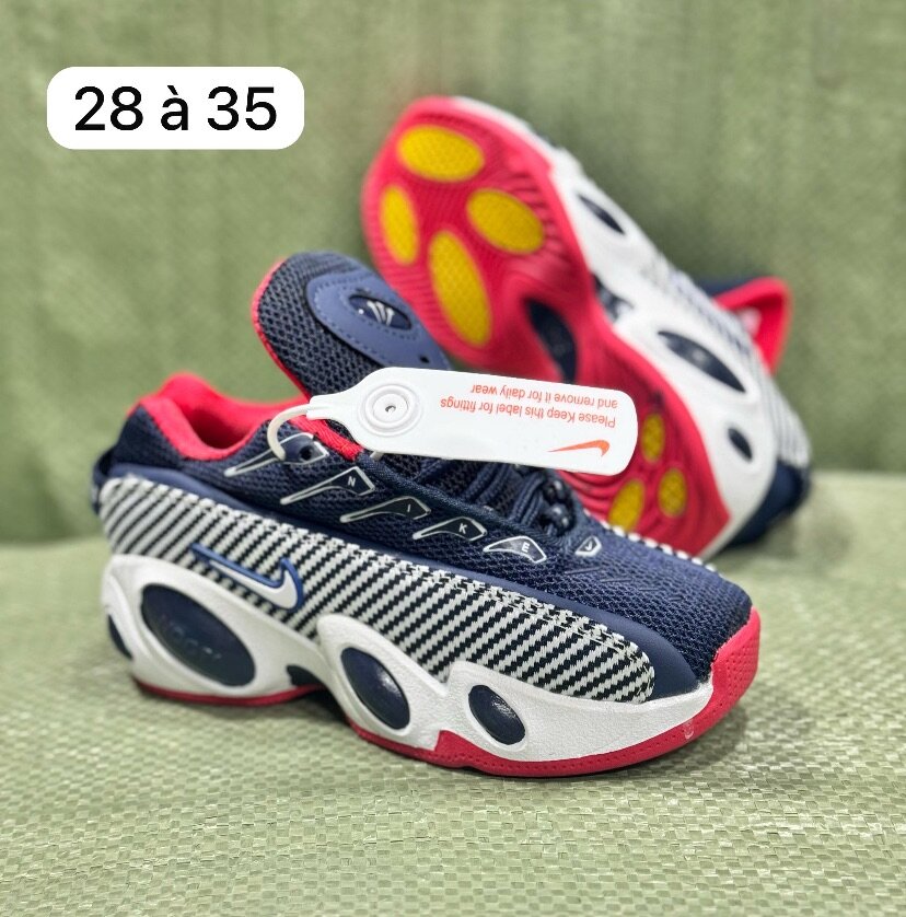 Chic paires Nike pour les enfants disponibles