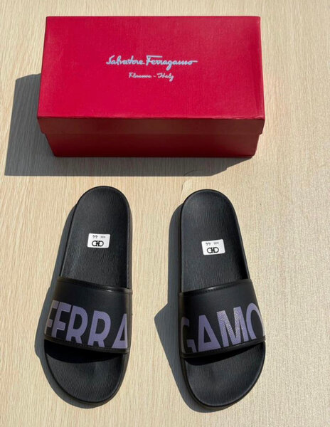 Salvatore Ferragamo Slides Homme