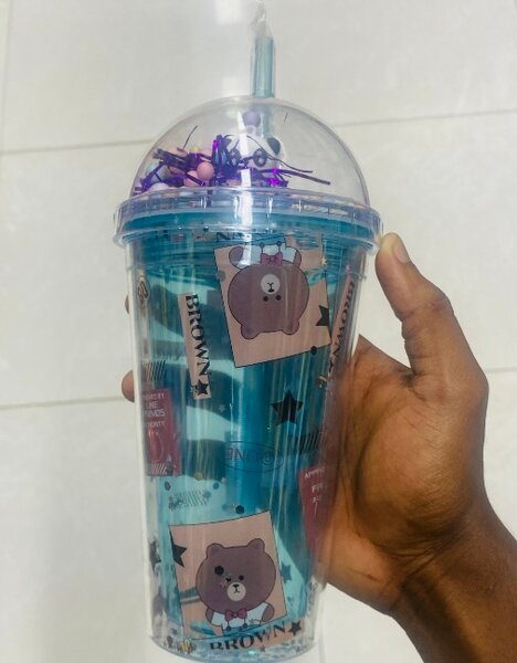 Gobelet à paille étincelant