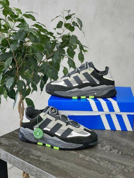 Sneakers modernes noir-vert