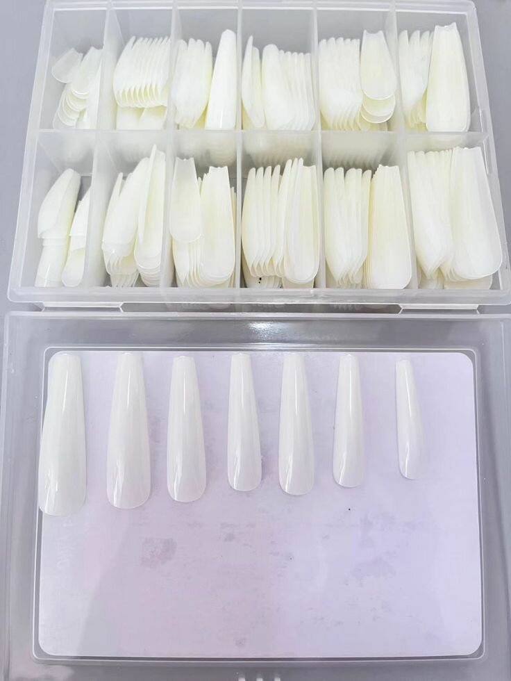 Coffin Faux Ongles Blancs