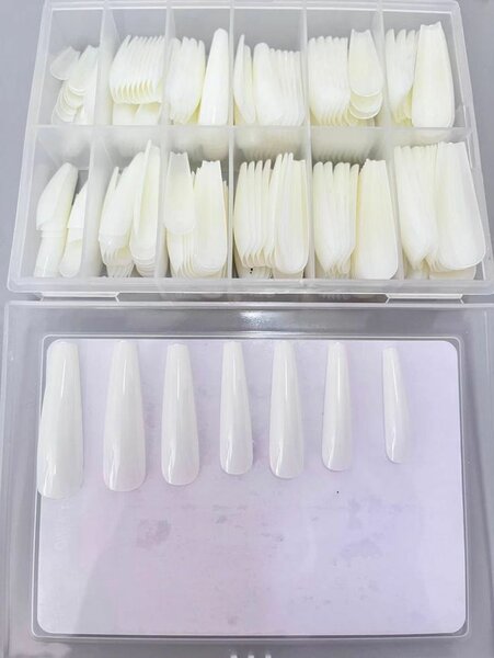 Coffin Faux Ongles Blancs
