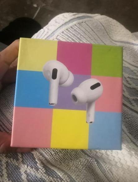 Wireless Earbuds with Charging Case