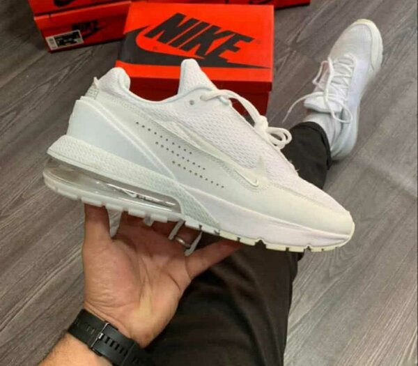 Baskets Nike Air Max blanches