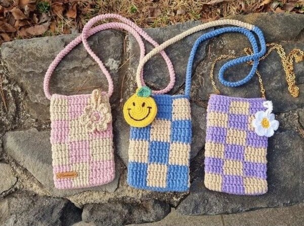 Pochettes crochet joyeuses