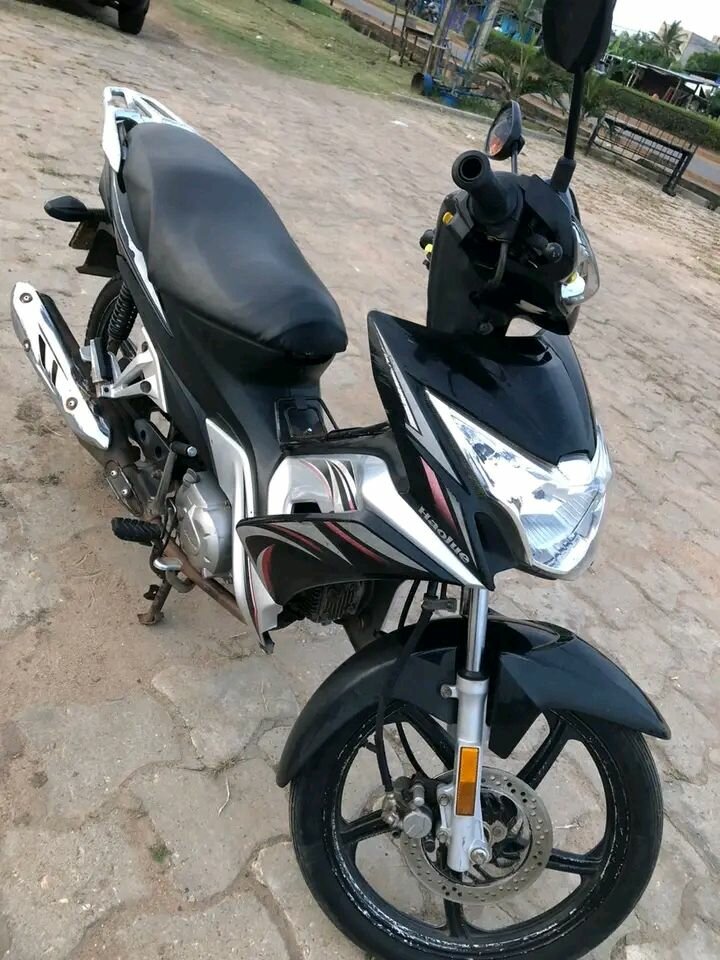 Moto urbaine élégante