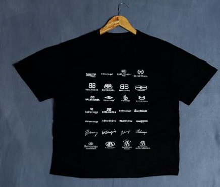 Balenciaga logo t shirt Size : M