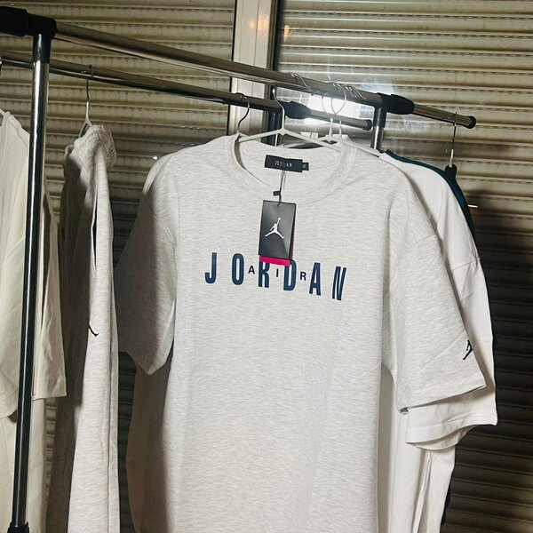 Ensemble T-shirt Jordan gris