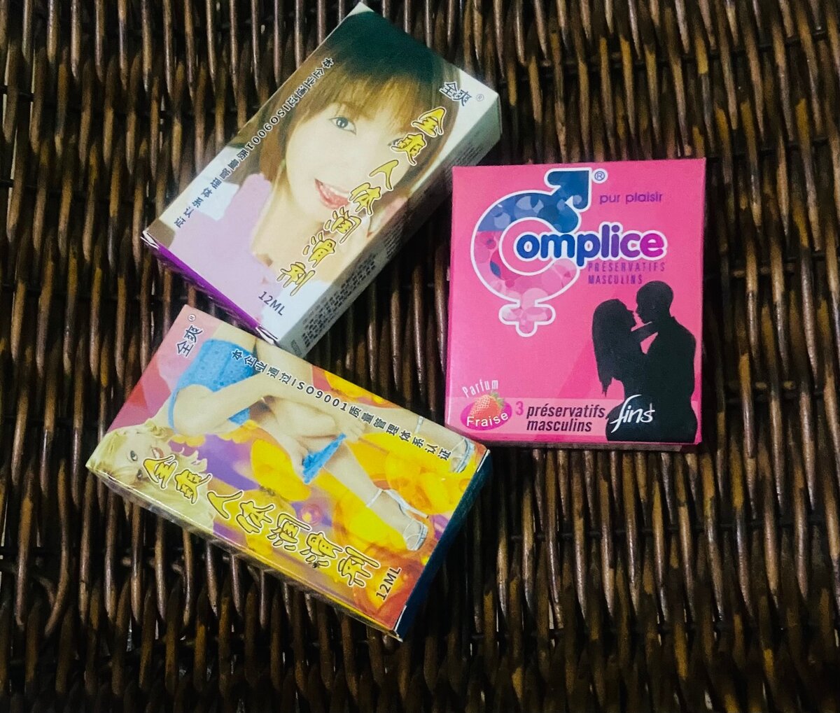 2 lubrifiants +3 préservatifs