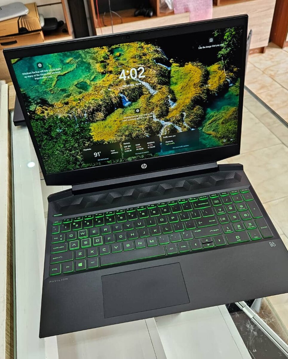 HP PAVILION 15 GAMING.