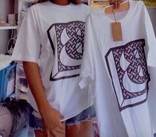 T-shirts unisex graphiques