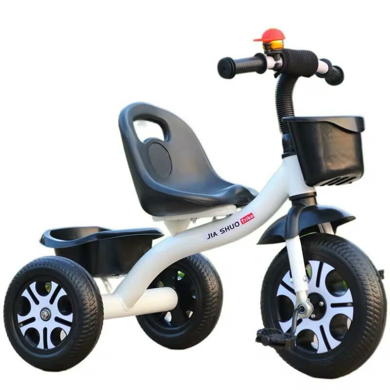 Tricycle enfant avec panier