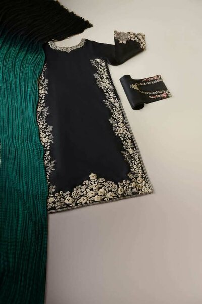 Ladies 3pc stitched beautiful fancy wear