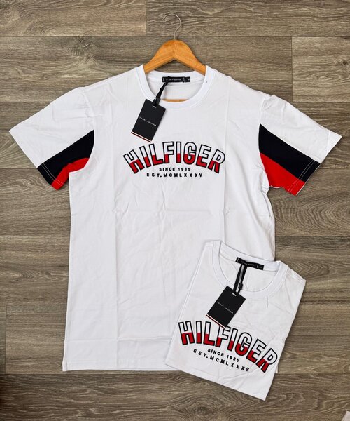 T-shirt moderne style