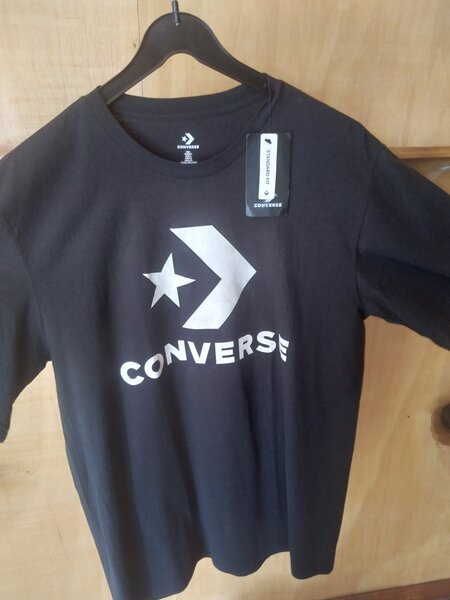 Converse T shirt